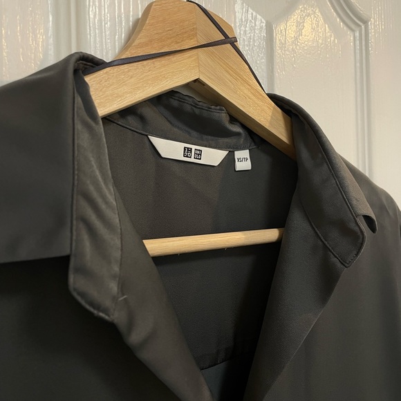 [UNIQLO] Satin Blouse - Picture 5 of 11